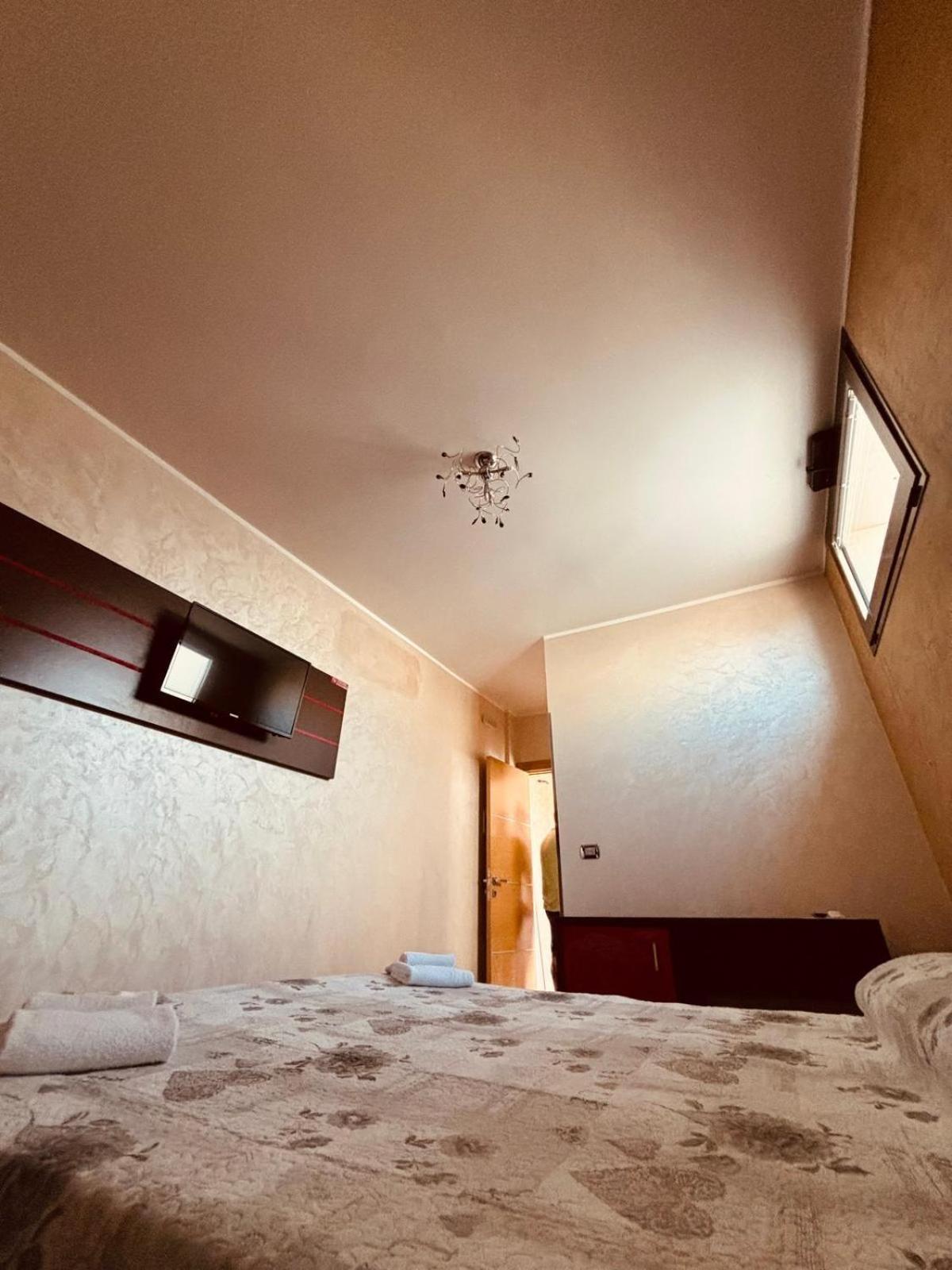 Affittacamere Monti Porto Cesareo Exteriör bild