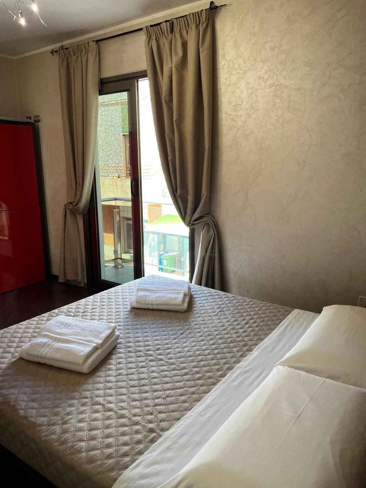 Affittacamere Monti Porto Cesareo Exteriör bild