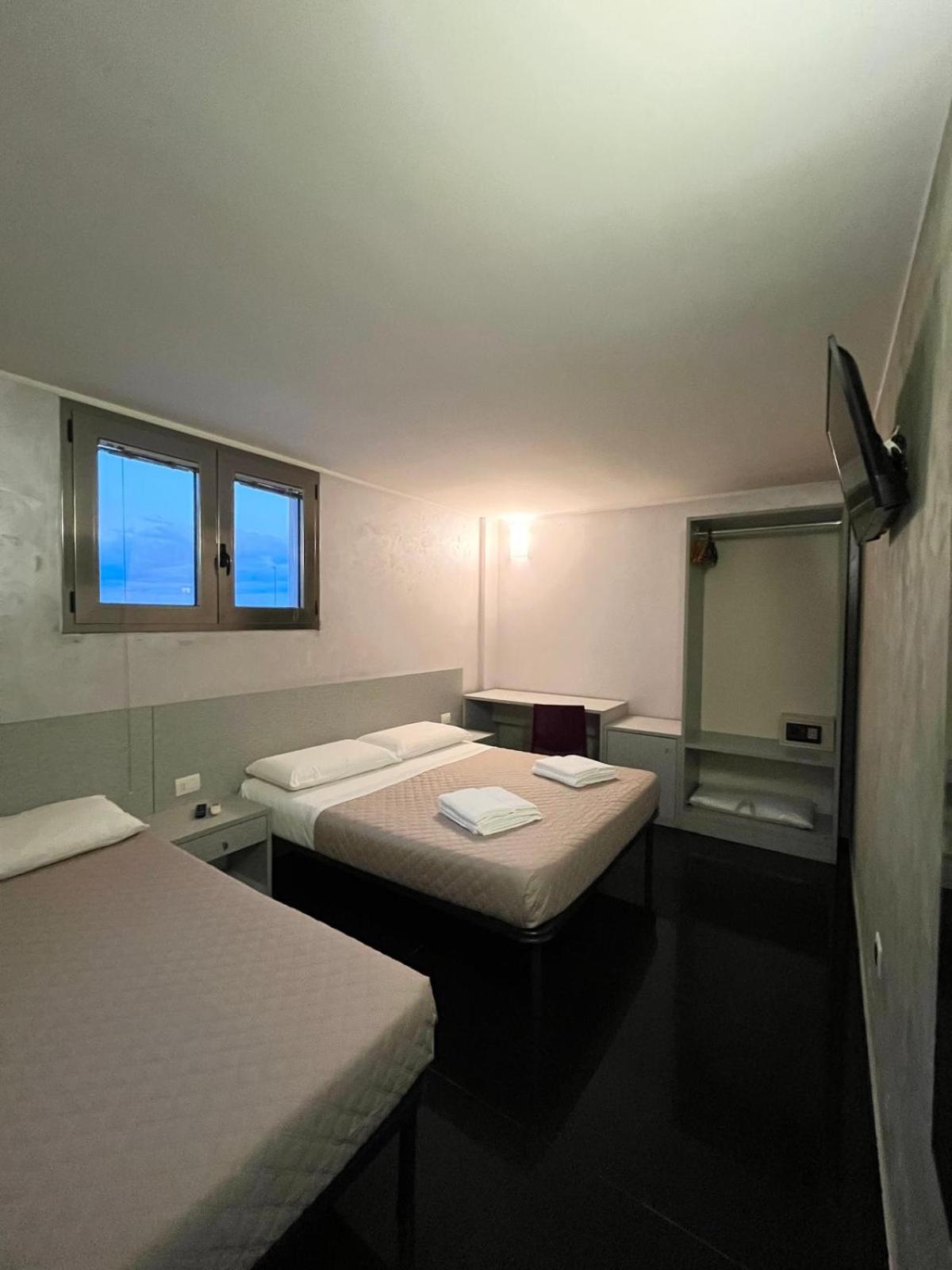 Affittacamere Monti Porto Cesareo Exteriör bild