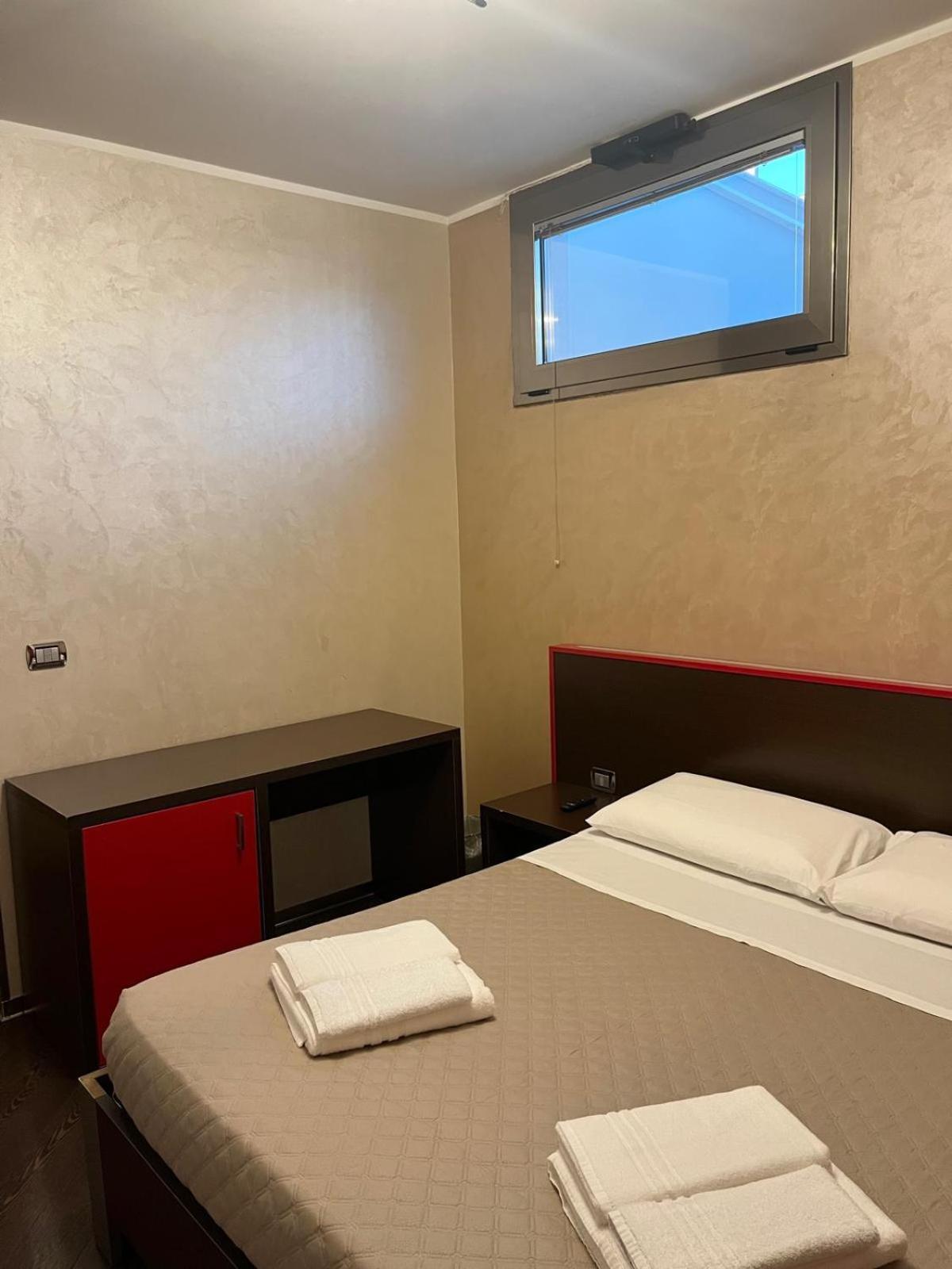 Affittacamere Monti Porto Cesareo Exteriör bild