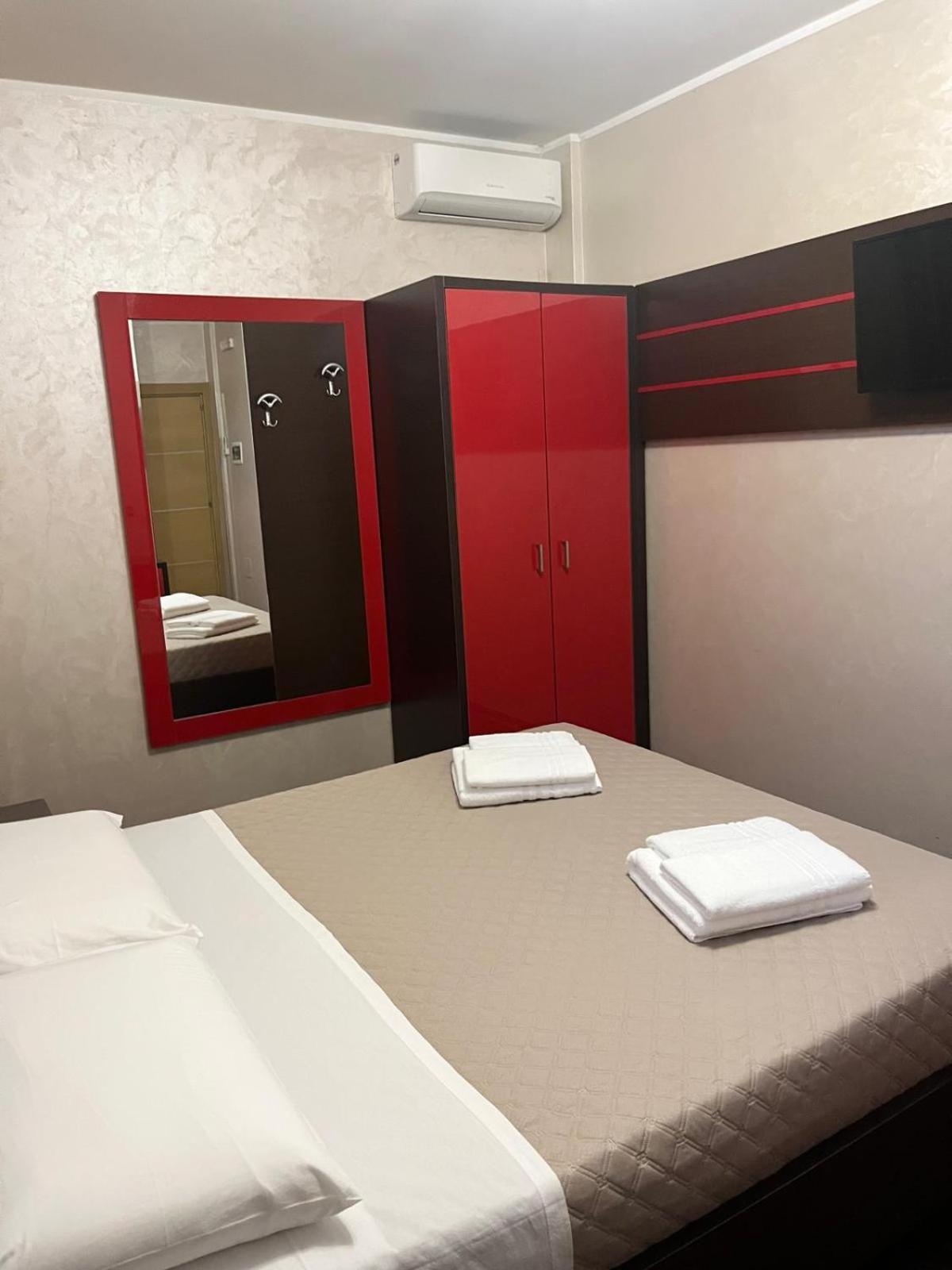 Affittacamere Monti Porto Cesareo Exteriör bild