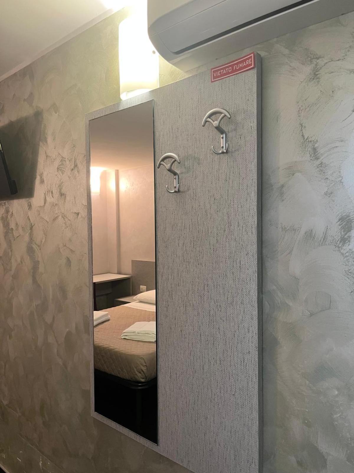 Affittacamere Monti Porto Cesareo Exteriör bild